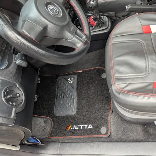 Tapetes Volkswagen Jetta (2006-2015) (3 Piezas)